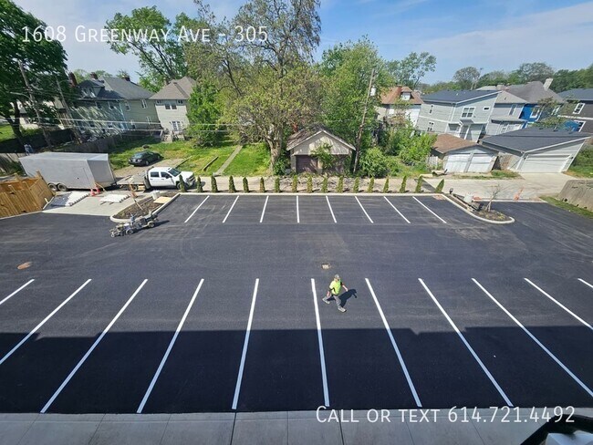 Building Photo - 1608 Greenway Ave