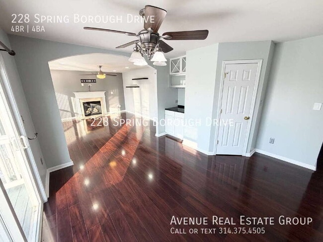 Building Photo - 228 Spring Borough Dr