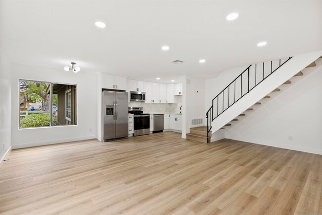 Building Photo - 11022 Via Asti