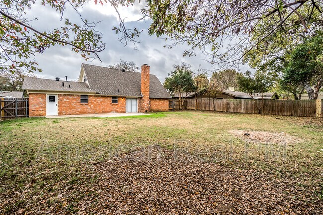 Building Photo - 1954 Mims St