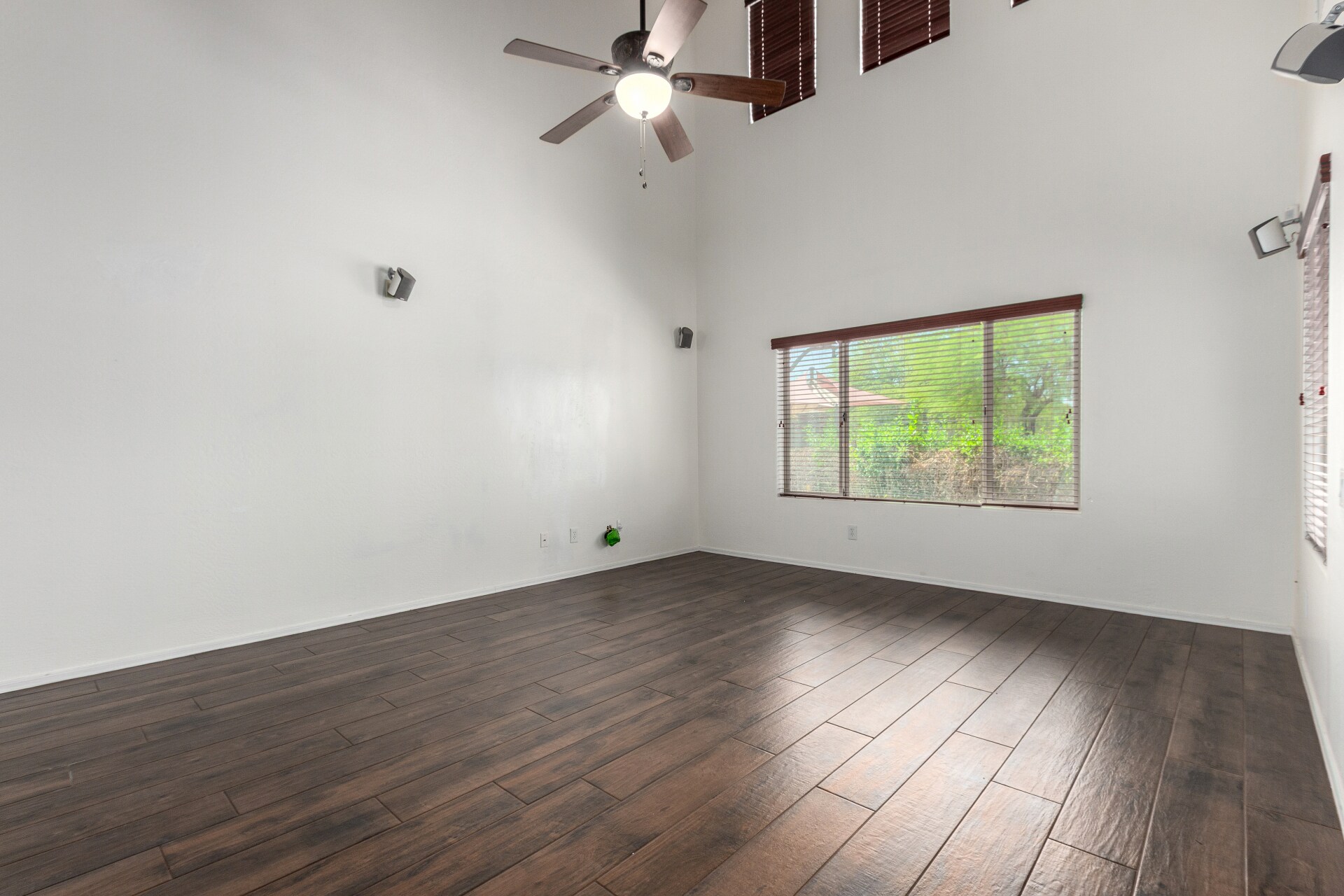 Building Photo - 16306 N 73rd Dr