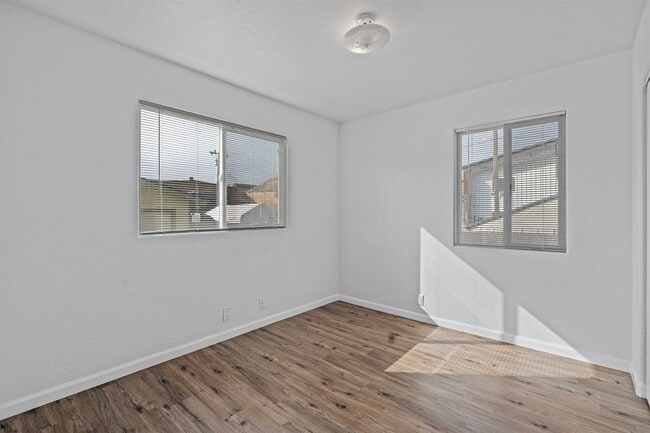 Building Photo - Adorable 1 Bedroom Unit!