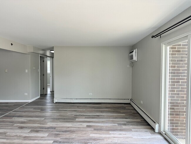 Building Photo - 8656 84th Ct