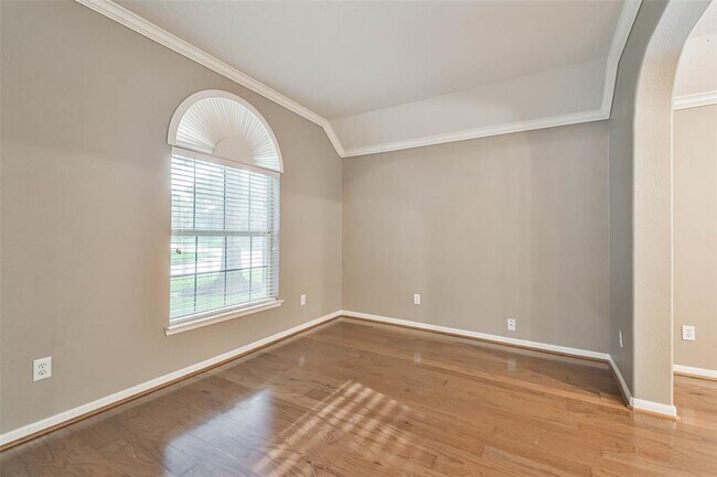 Building Photo - 20942 Wind Field Ln