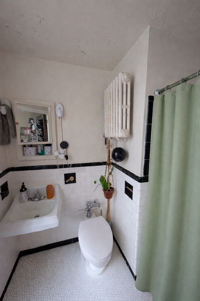 Interior Photo - Varsity