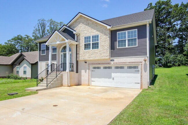 Building Photo - 1121 Cardinal Creek Dr