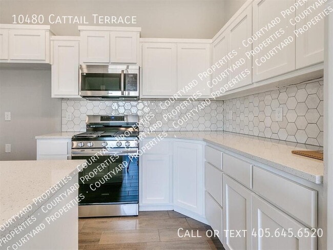 Building Photo - 10480 Cattail Ter
