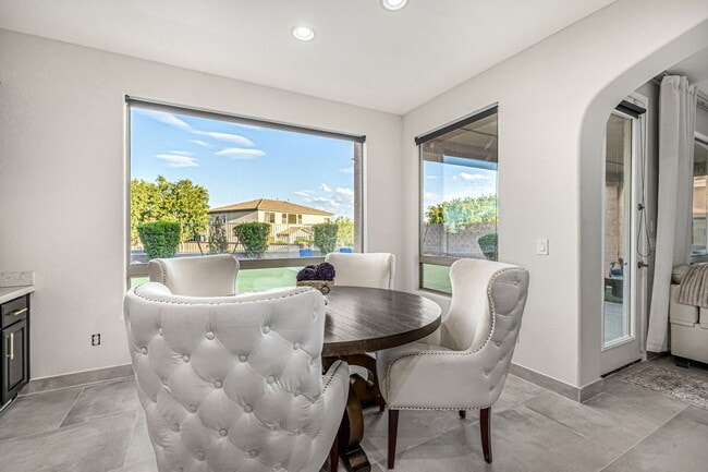 Building Photo - 5211 N 193rd Ave