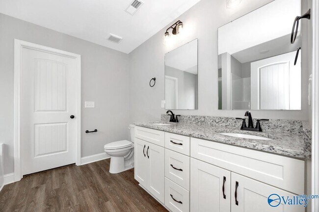 Building Photo - 1713 Golf Club Ln NW
