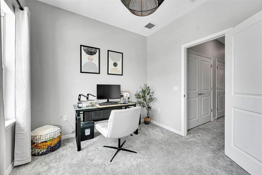 Building Photo - 6112 Rancho Ln