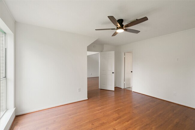 Building Photo - 915 S Diamondhead Blvd