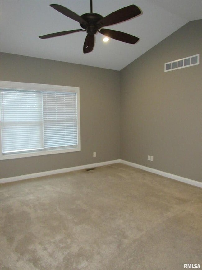 Building Photo - 1659 Celtic Ct