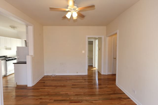 Building Photo - 627 W Cornelia Ave