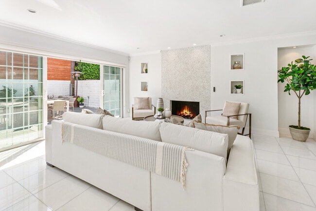 Building Photo - 7726 W 79th St