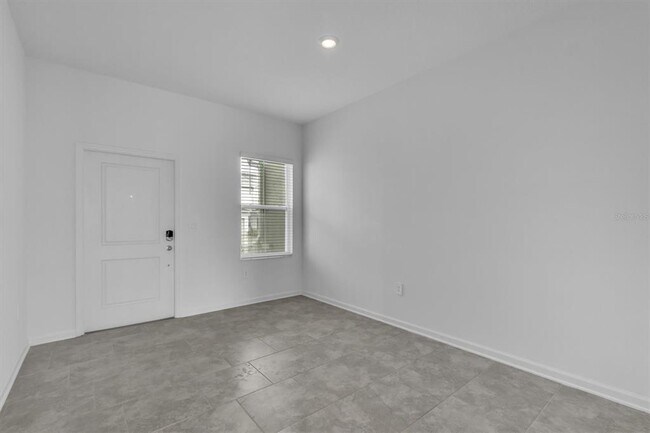 Building Photo - 3157 Laurent Lp