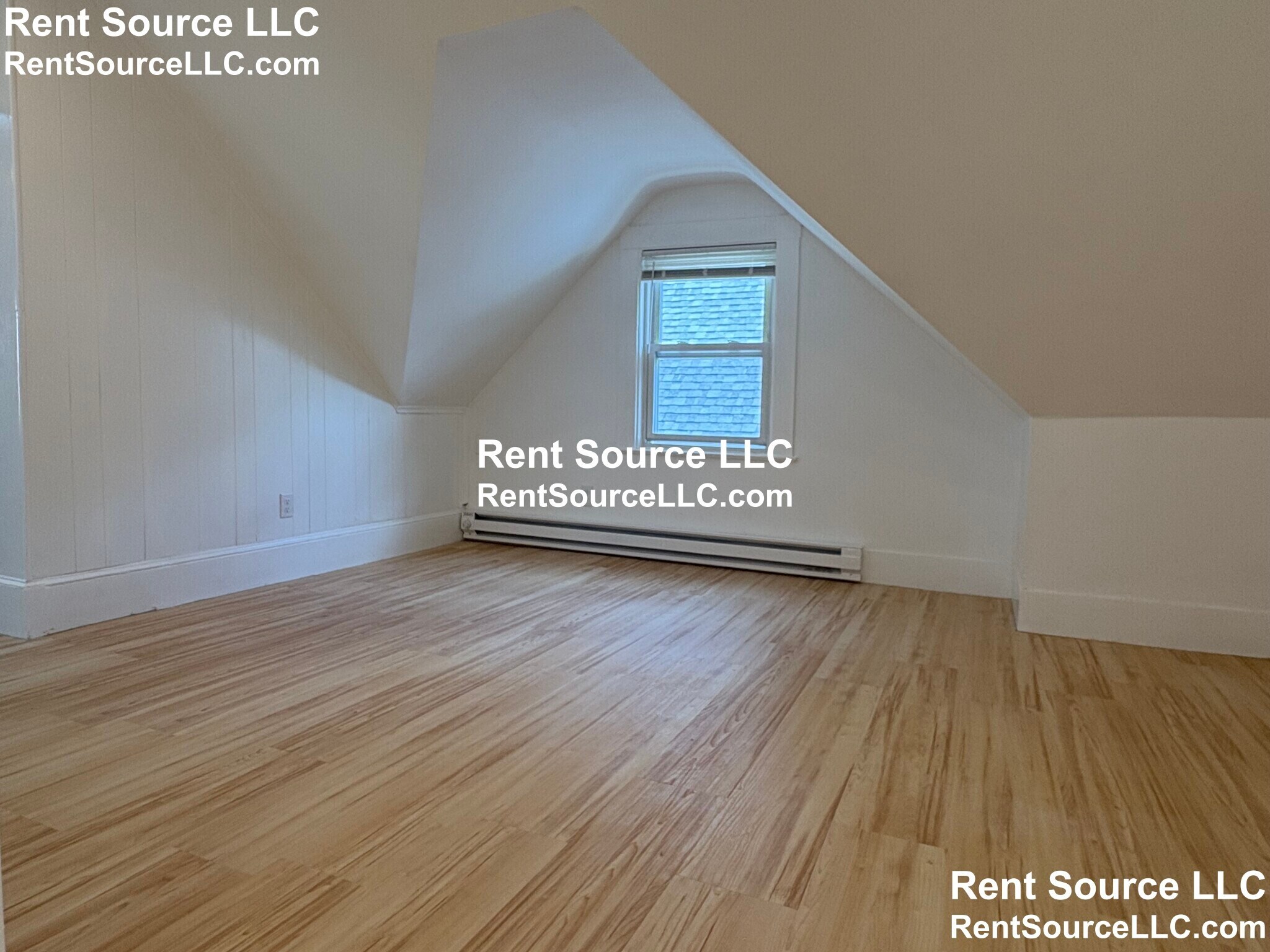 Building Photo - 9 Knapp St