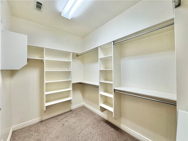 Building Photo - 2914 S College Dr