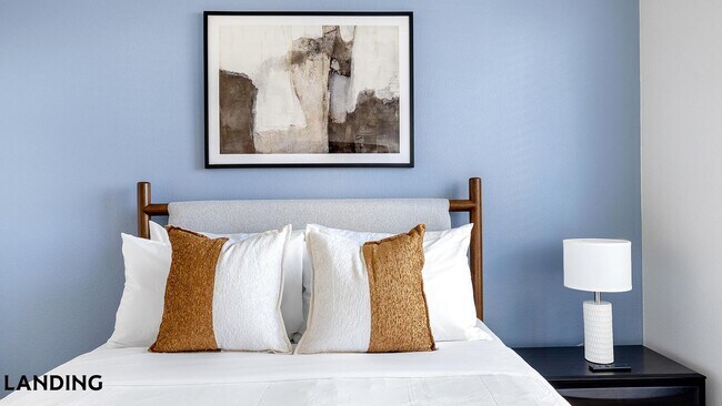 Building Photo - 101 S Center St