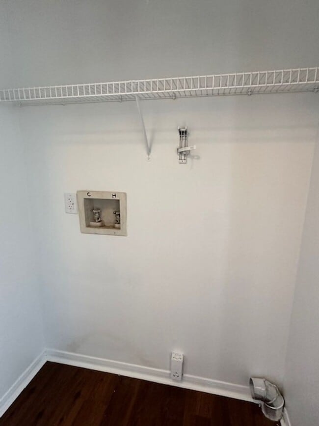 Building Photo - Private Condo in The Meridian, Mount Pleasant - Available July 1, 2026!