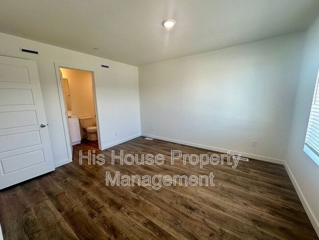 Building Photo - 3904 Pinnacles Ct