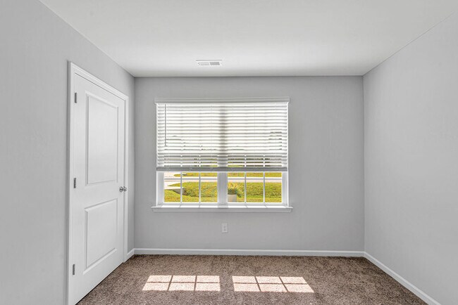 Building Photo - 419 Turp Landing Ln