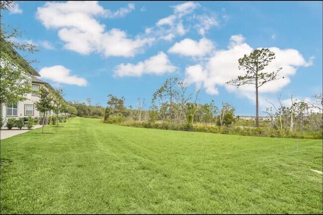 Building Photo - 816 Longboat Dr