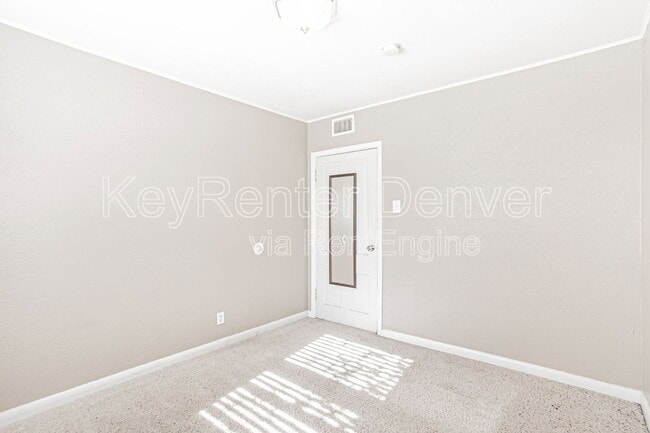Building Photo - 3935 Wolff St