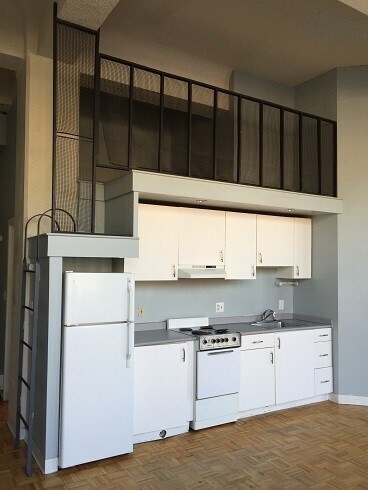 Building Photo - 66 Breck Ave