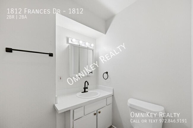 Building Photo - 1812 Frances Dr