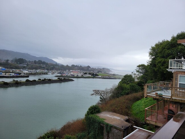 Primary Photo - Beautiful Condo on the Chetco River