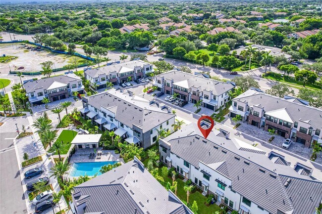 Building Photo - 8356 NW 7th Pl