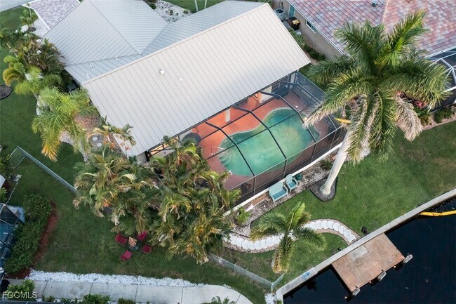 Building Photo - 915 Don Juan Ct