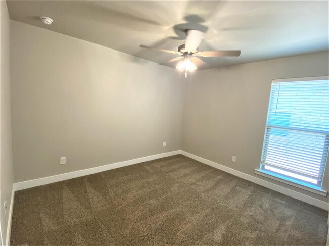 Building Photo - 13806 Avenue Q