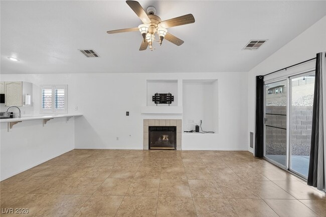 Building Photo - 226 Nautical St