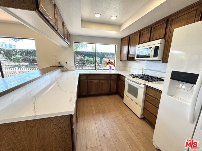 Building Photo - 7756 Sailboat Cir