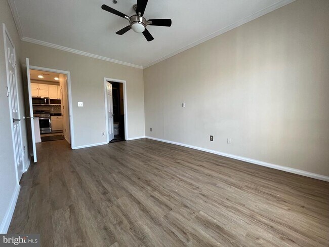 Building Photo - 600 Squire Ln