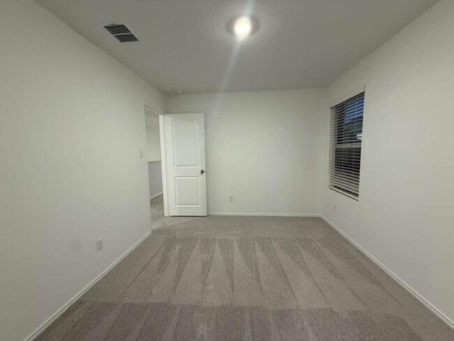 Building Photo - 17702 Sage Thrasher Dr