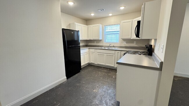 Building Photo - 109 Legado Ln