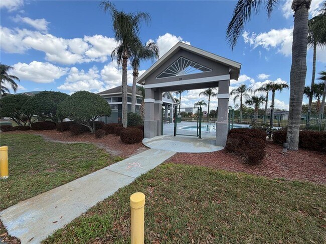 Building Photo - 13112 Meadowfield Dr