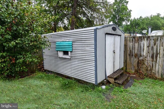 Building Photo - 13303 Huntington Ln