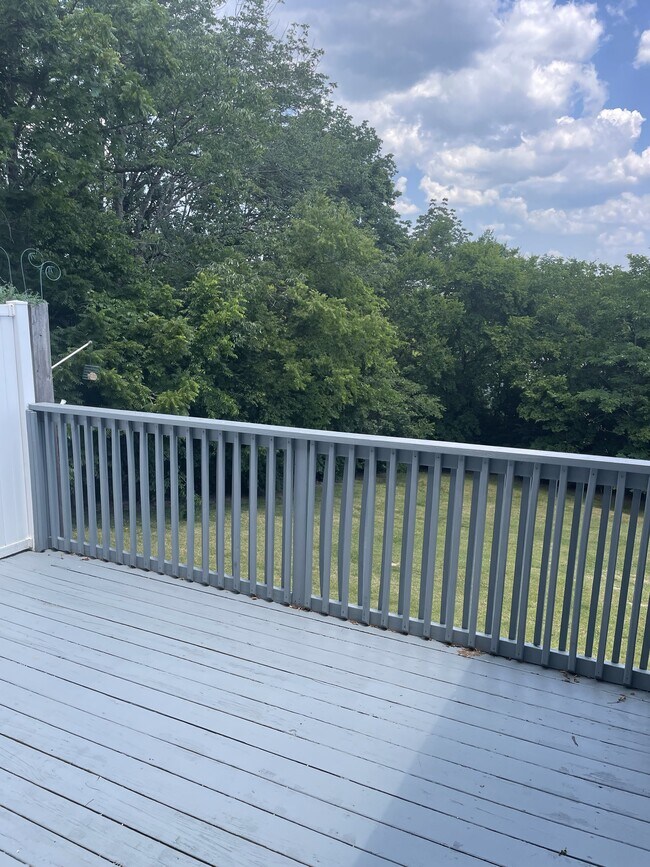 Deck - 724 Due West Ave N