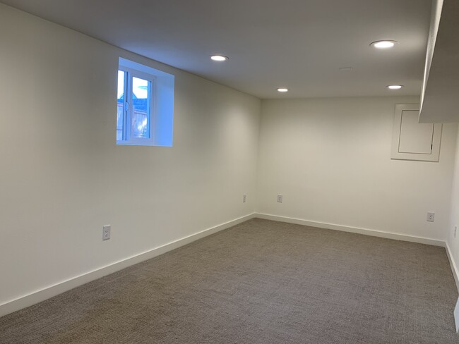 Basement finish space - 7094 NE 8th Ave