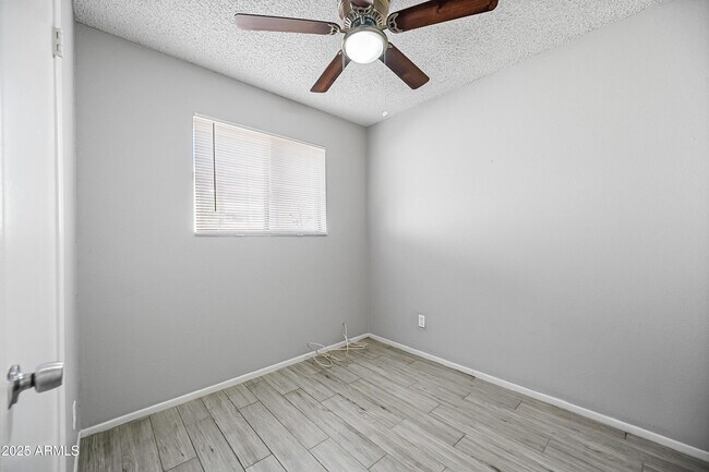 Building Photo - 3445 E Earll Dr