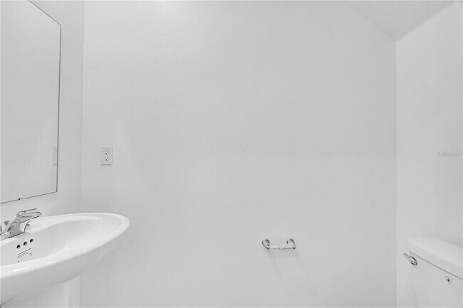 Building Photo - 4751 Guinep Ln