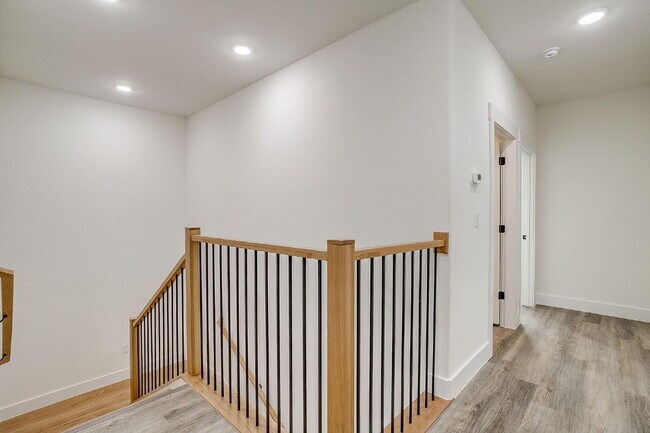 Building Photo - Brand New, Custom 3 bedroom Home in Granbury Now Available!