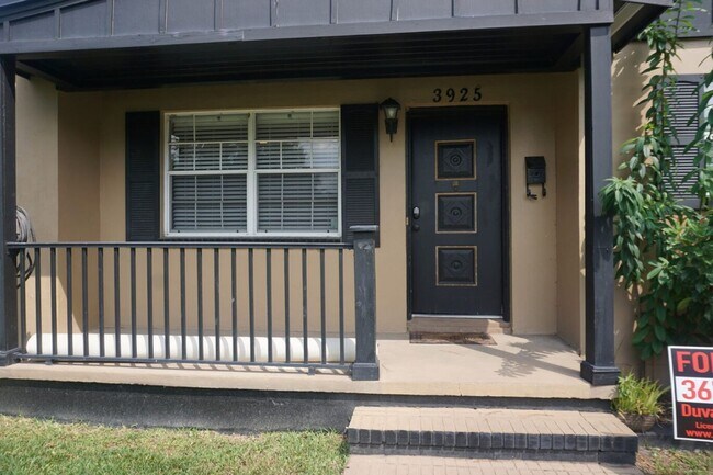 Building Photo - 3/2 Home in San Jose Estates