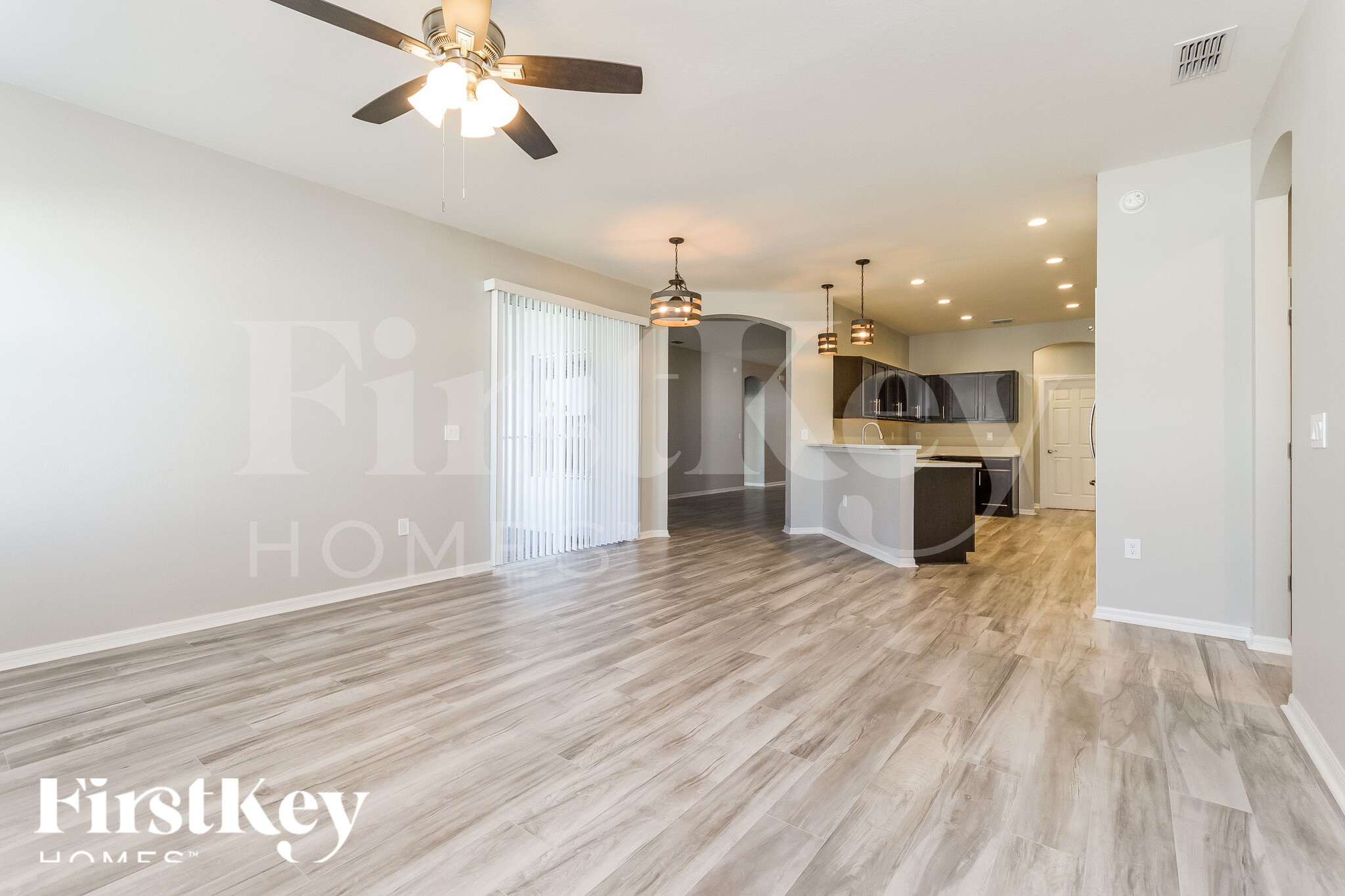 Building Photo - 533 Interlock St