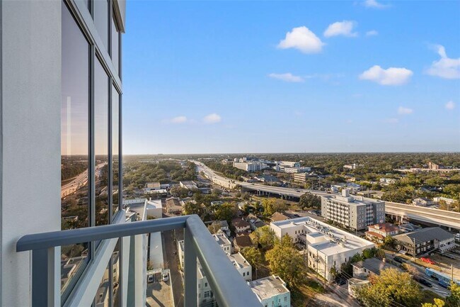 Building Photo - 777 3rd Ave N