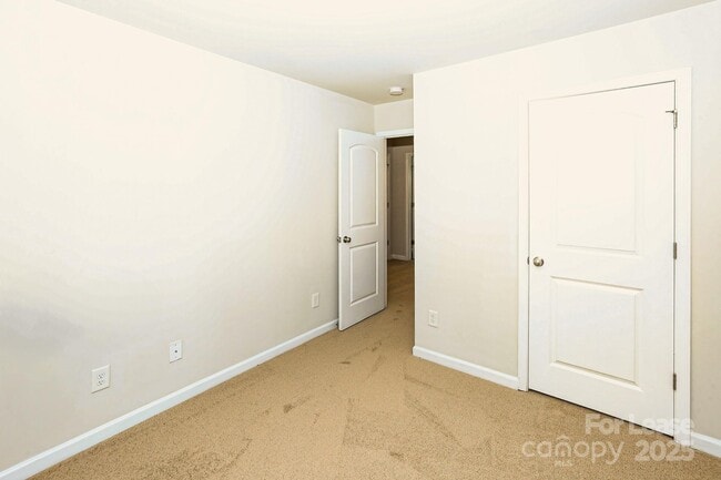 Building Photo - 7442 Sienna Heights Pl