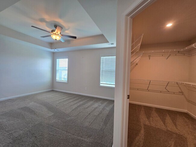 Building Photo - 1032 Crescent Moon Lp